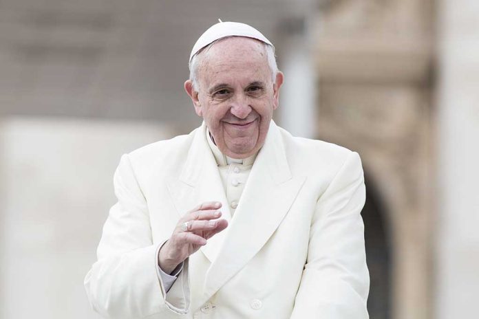 Pope Francis Tells Italians To Have More Babies, Welcome Migrants