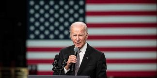 Missouri AG Sues Biden Over Illegal Immigrant Flights