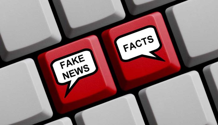 585719204 featured image Keyboard keys labeled Fake News and Facts