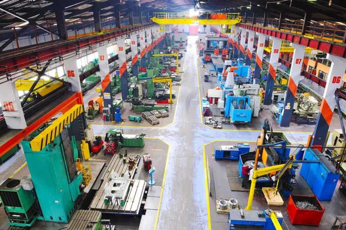 shutterstock_75131428.jpg manufacturing