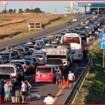 Fuel Crisis Deepens in Russia as Officials Downplay Impact Huge queues at gas stations in Crimea; the fuel crisis on the peninsula is intensifying